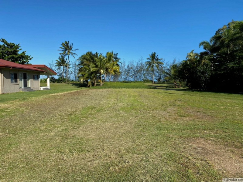78 Taylor Street, Tully Heads QLD 4854