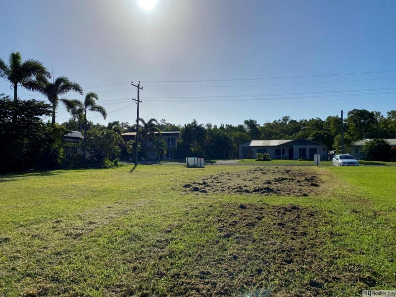 78 Taylor Street, Tully Heads QLD 4854