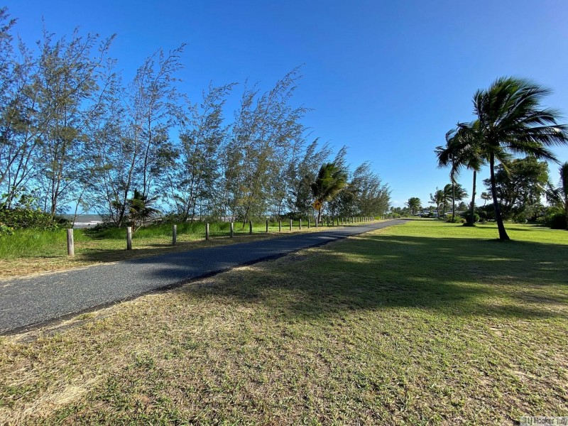 78 Taylor Street, Tully Heads QLD 4854