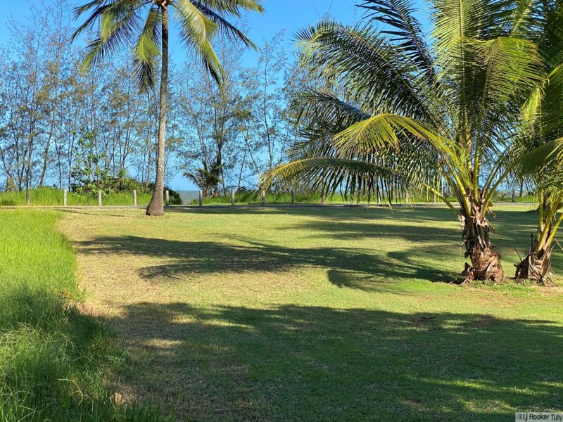 78 Taylor Street, Tully Heads QLD 4854