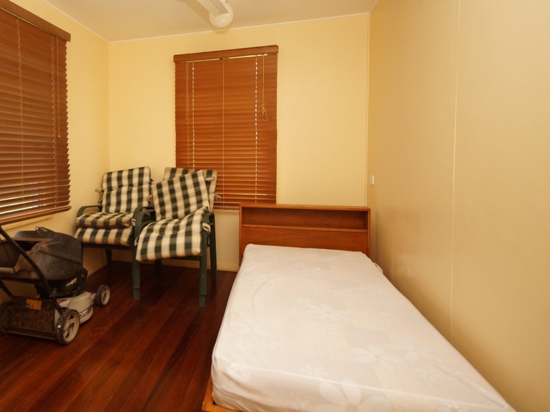 8 King Street, Tully QLD 4854