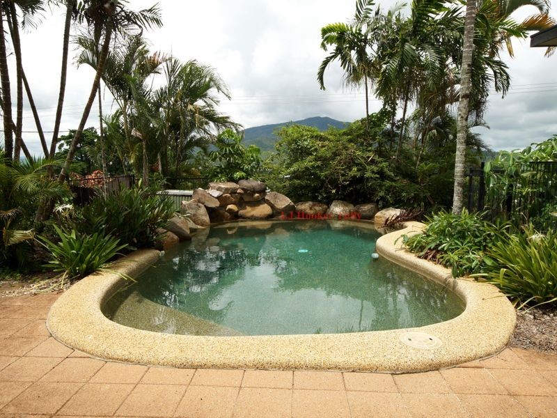 50 McQuillen Street, Tully QLD 4854