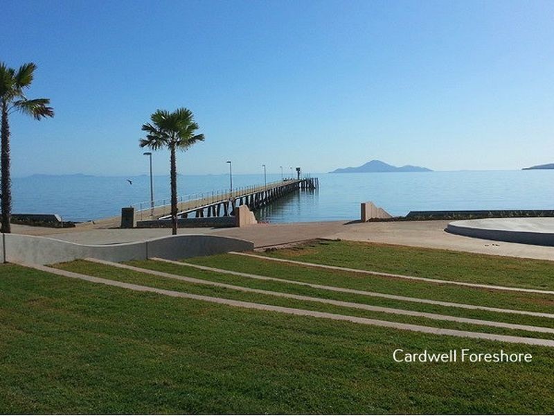 160 Bowen Street, Cardwell QLD 4849