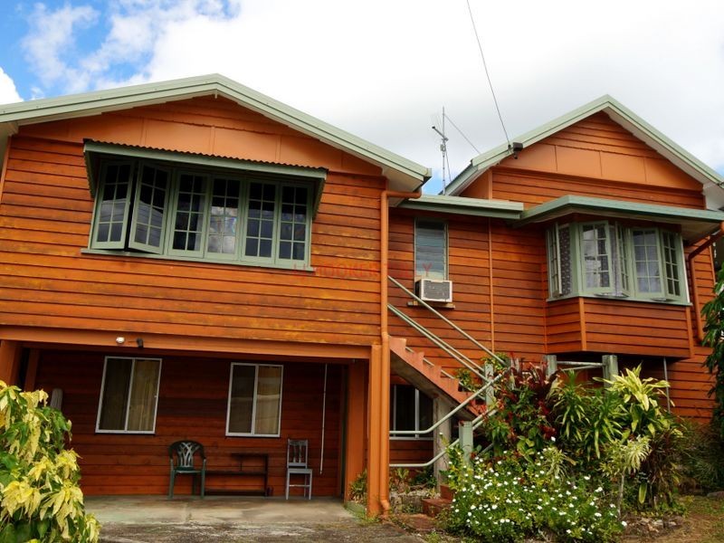 17 Cook Street, Tully QLD 4854