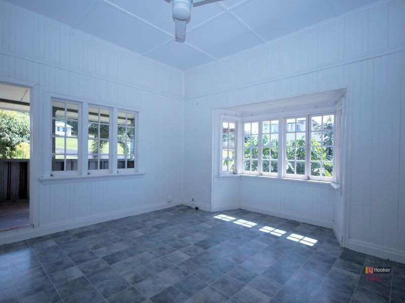 17 Cook Street, Tully QLD 4854