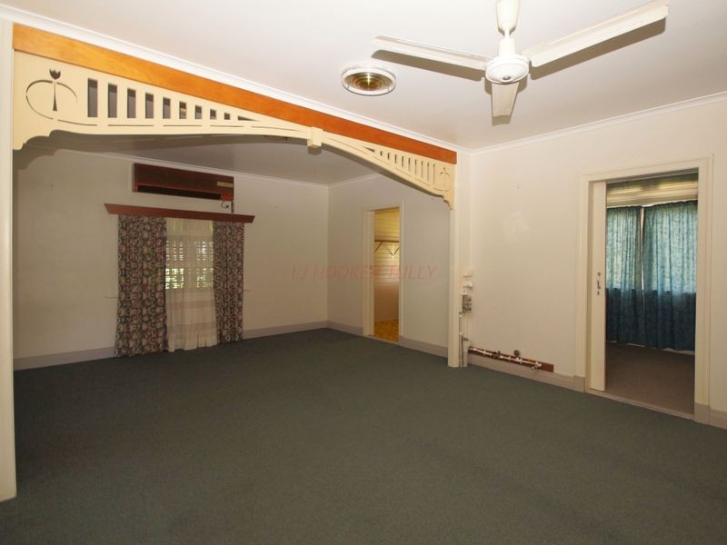 8 McQuillen Street, Tully QLD 4854