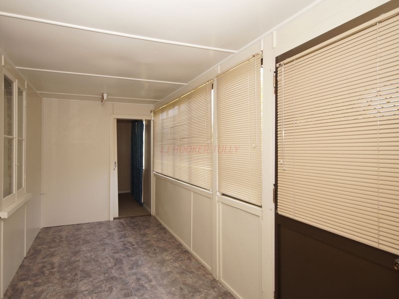 8 McQuillen Street, Tully QLD 4854