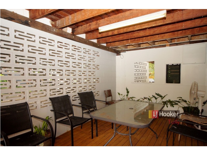 2 Trower Street, Tully QLD 4854