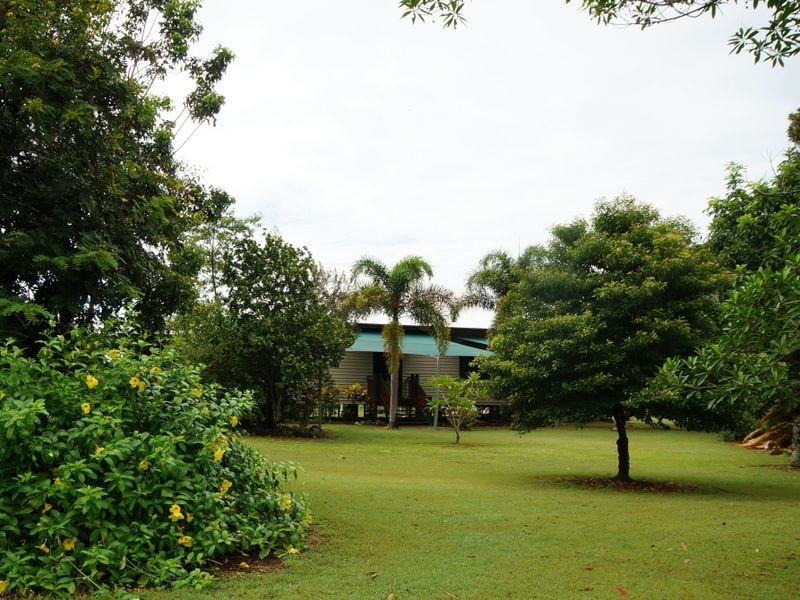 63 Vipiana Drive, Tully Heads QLD 4854