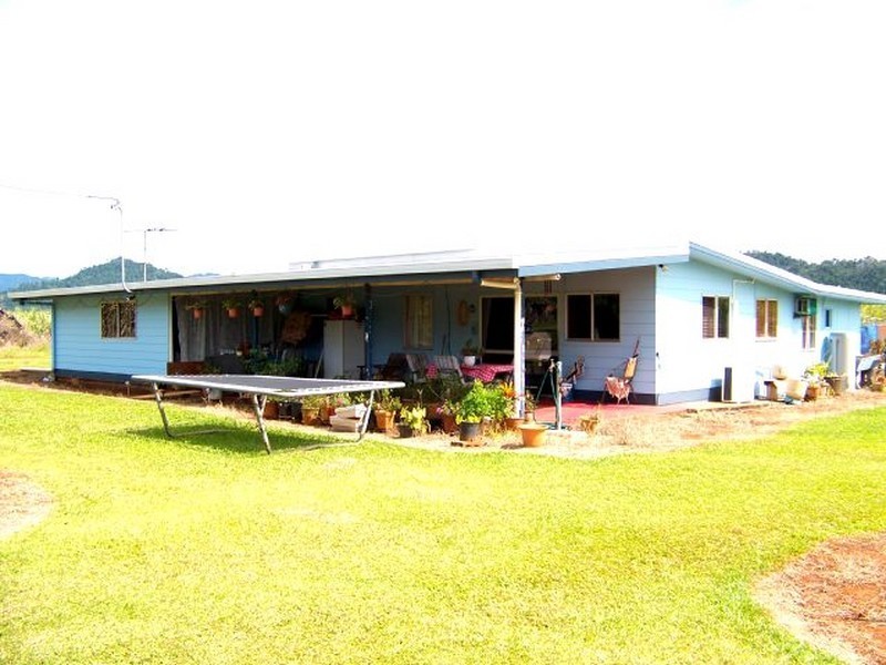 2098 Innisfail Japoon Road ( Mena Creek), Innisfail QLD 4860