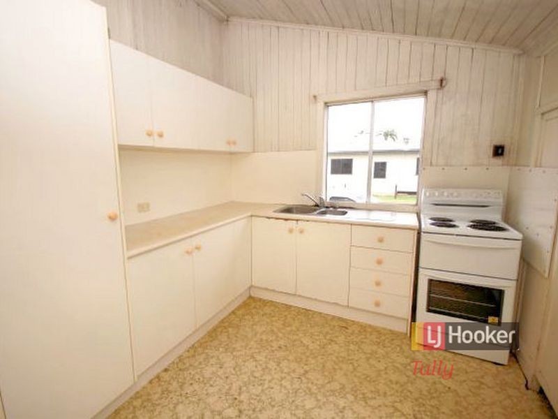 81 Murray Street, Tully QLD 4854