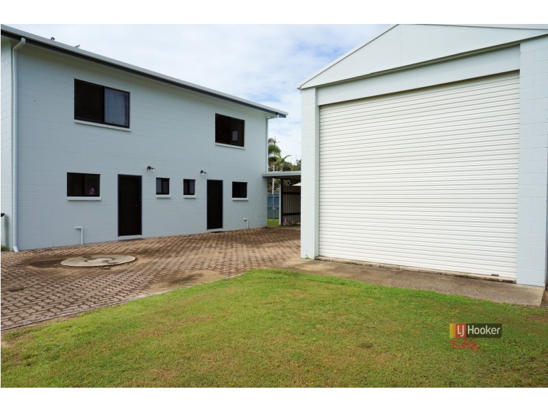 Unit 1/117 Taylor Street, Tully Heads QLD 4854