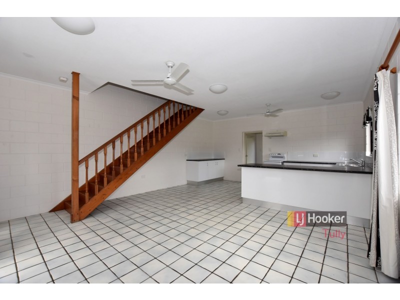 Unit 2/117 Taylor Street, Tully Heads QLD 4854
