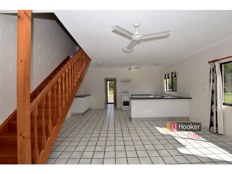 Unit 2/117 Taylor Street, Tully Heads QLD 4854