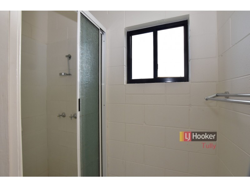 Unit 2/117 Taylor Street, Tully Heads QLD 4854