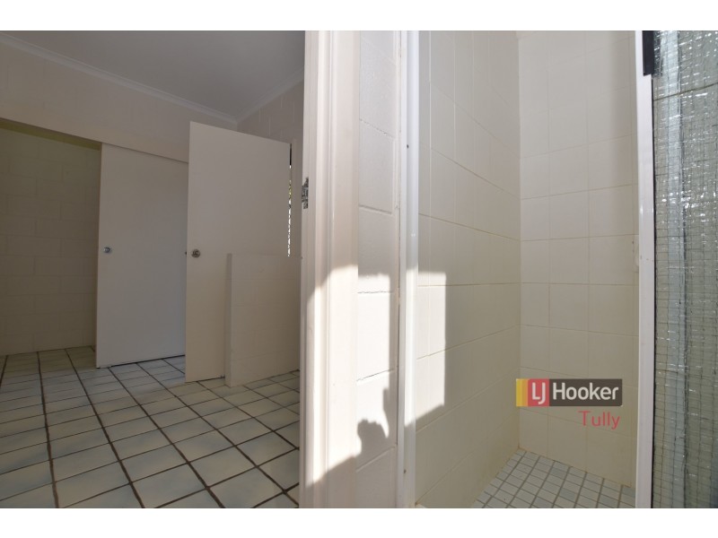 Unit 2/117 Taylor Street, Tully Heads QLD 4854