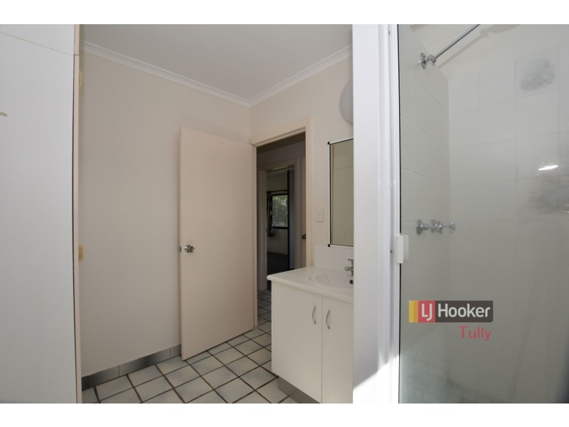 Unit 2/117 Taylor Street, Tully Heads QLD 4854