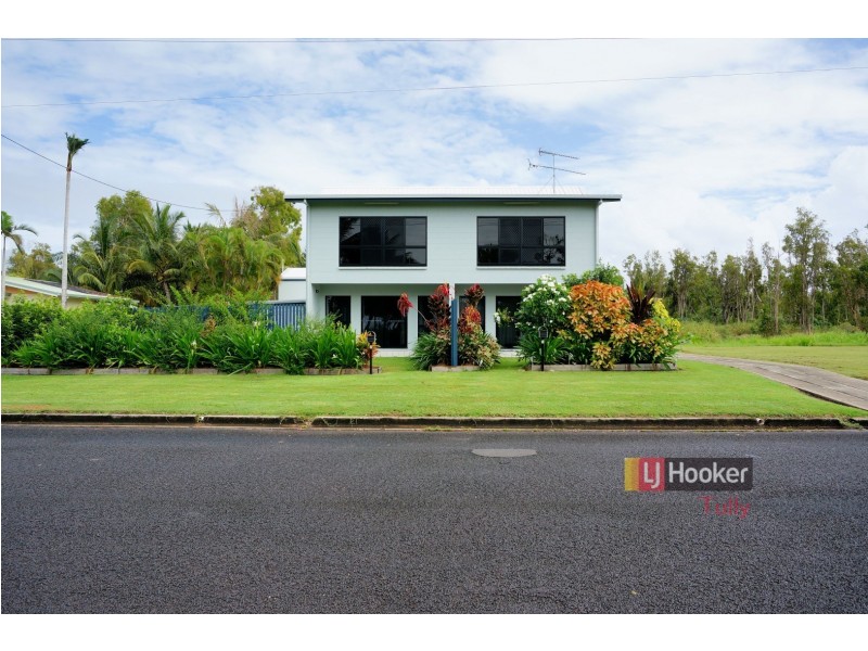 Unit 2/117 Taylor Street, Tully Heads QLD 4854