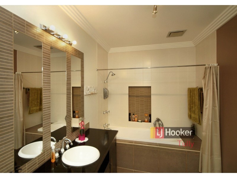 14 Roma Street, Cardwell QLD 4849