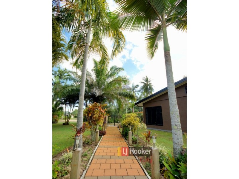 14 Roma Street, Cardwell QLD 4849