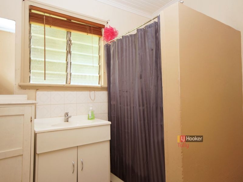 12 Geddes Street, Tully QLD 4854