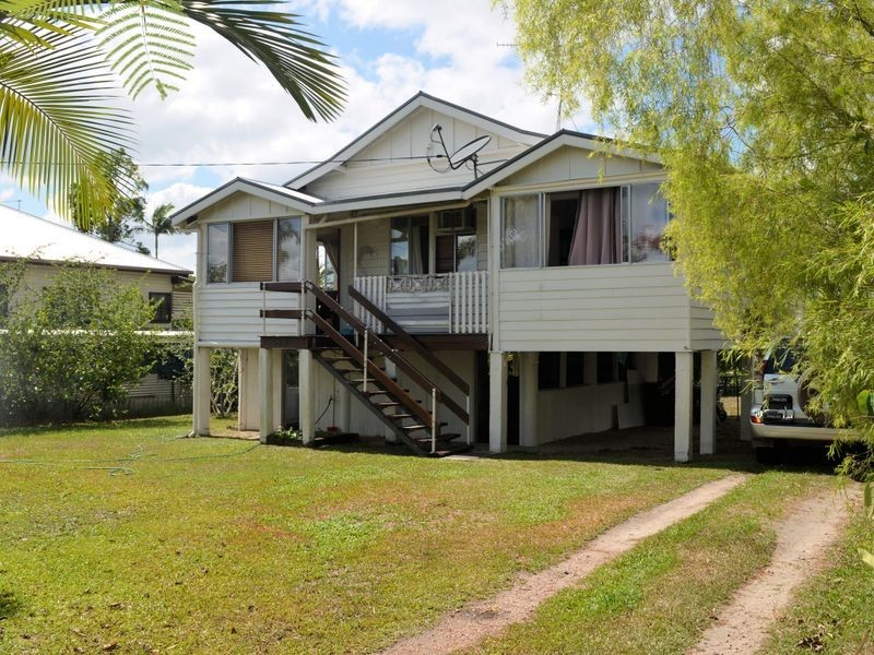 1 King Street, Tully QLD 4854