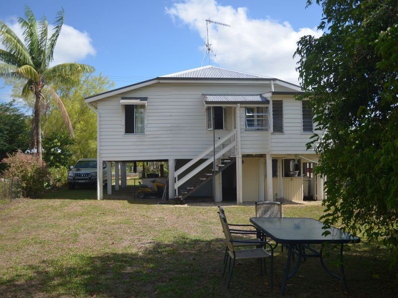 1 King Street, Tully QLD 4854