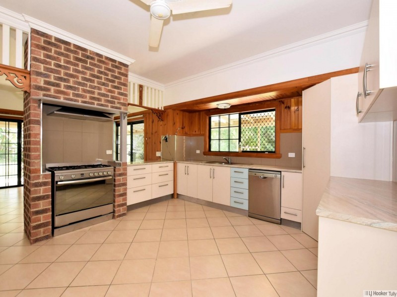 80 Paradise Palm Drive, Tully Heads QLD 4854