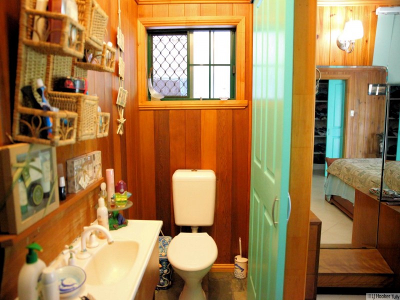 80 Paradise Palm Drive, Tully Heads QLD 4854