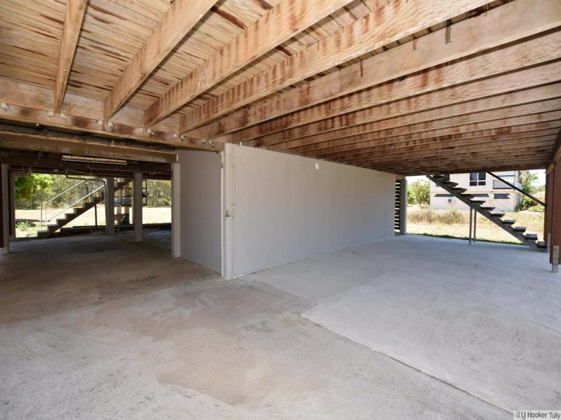 61 Taylor Street, Tully Heads QLD 4854