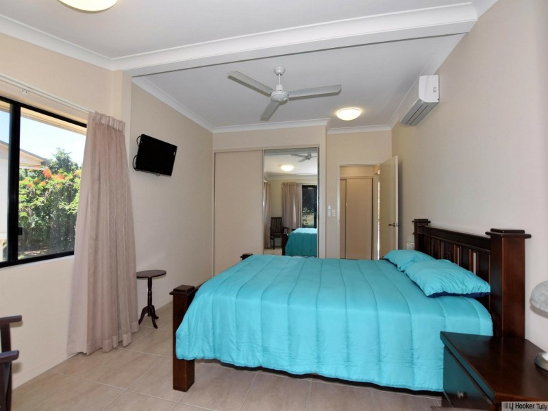 61 Taylor Street, Tully Heads QLD 4854