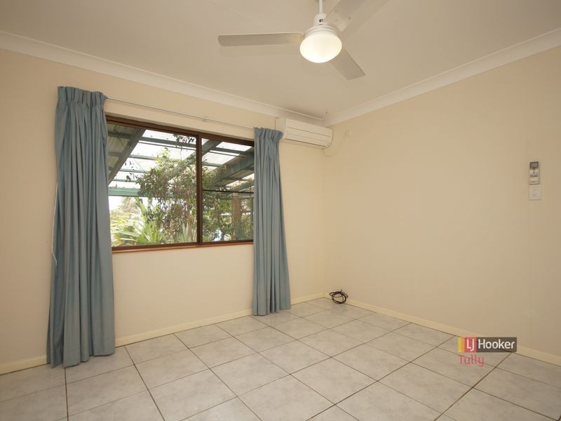 41 Taylor Street, Tully Heads QLD 4854