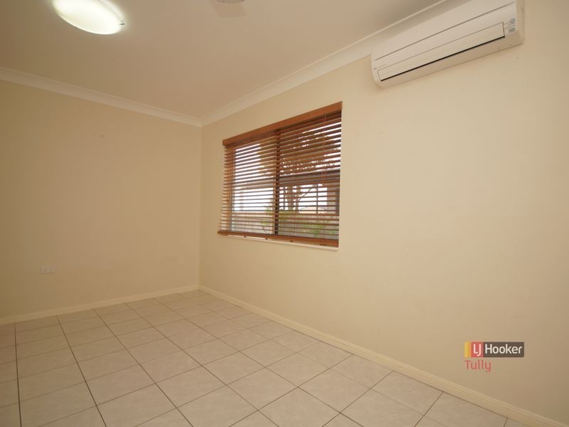 41 Taylor Street, Tully Heads QLD 4854