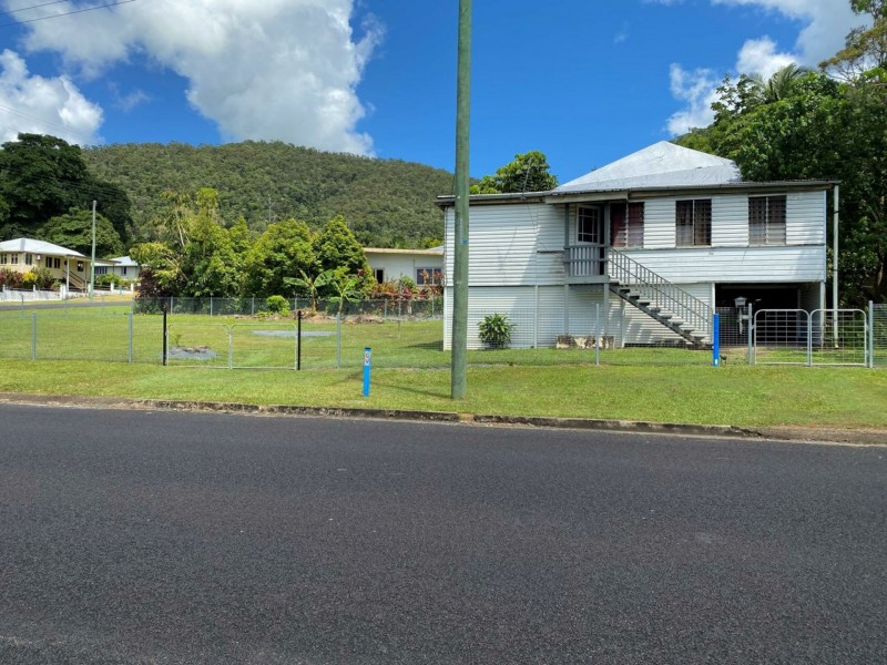 38 Mcquillen Street, Tully QLD 4854