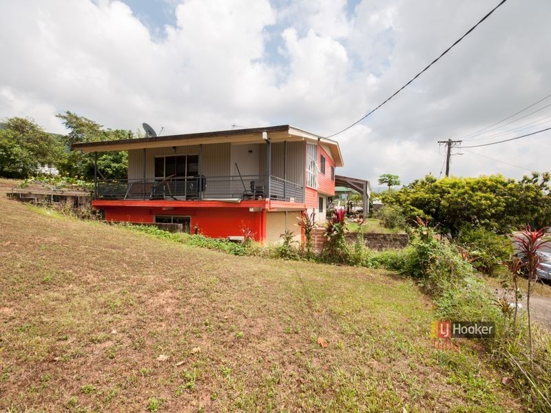 15 Hielscher Street, Tully QLD 4854