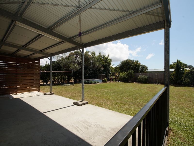 13 Amanda Crescent, Tully Heads QLD 4854