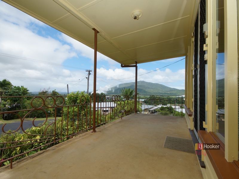25 Hyatt, Tully QLD 4854