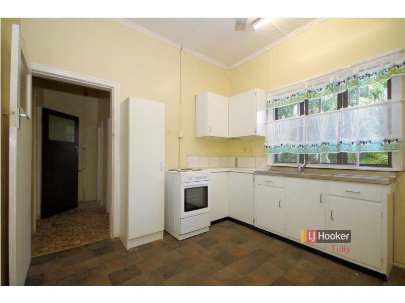 4a McDonald Street, Tully QLD 4854