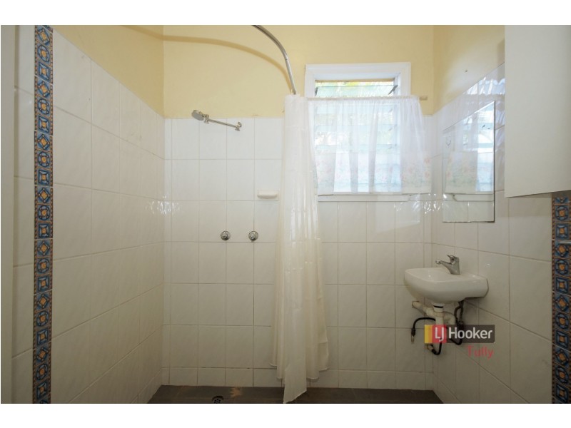 4a McDonald Street, Tully QLD 4854