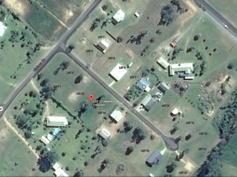 8 Amanda Cres, Tully Heads QLD 4854