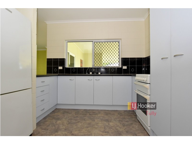 62 Bamber Street, Tully QLD 4854