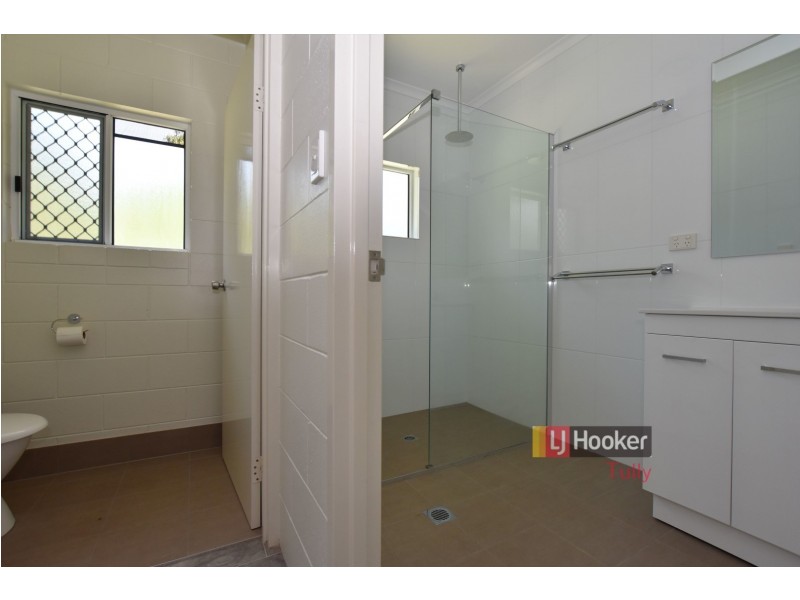 62 Bamber Street, Tully QLD 4854