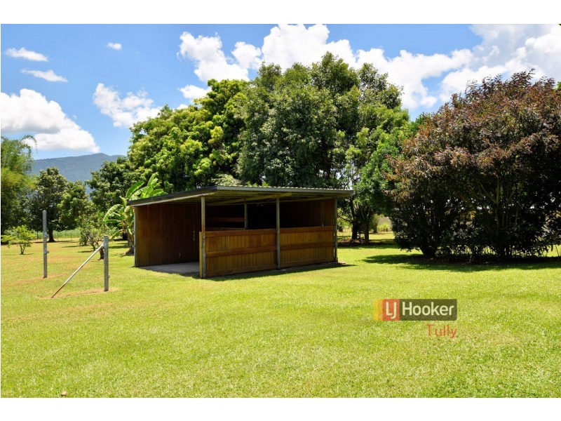 62 Bamber Street, Tully QLD 4854