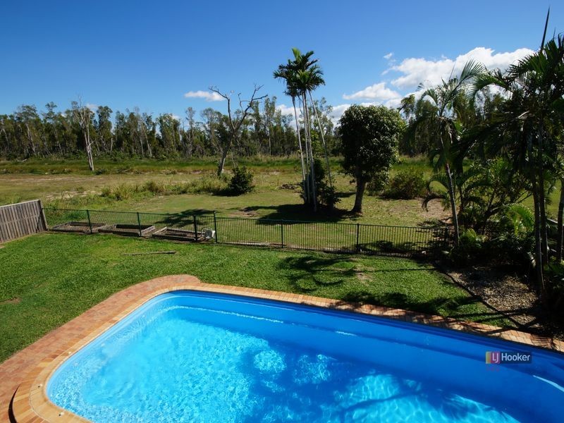 79 Taylor Street, Tully Heads QLD 4854