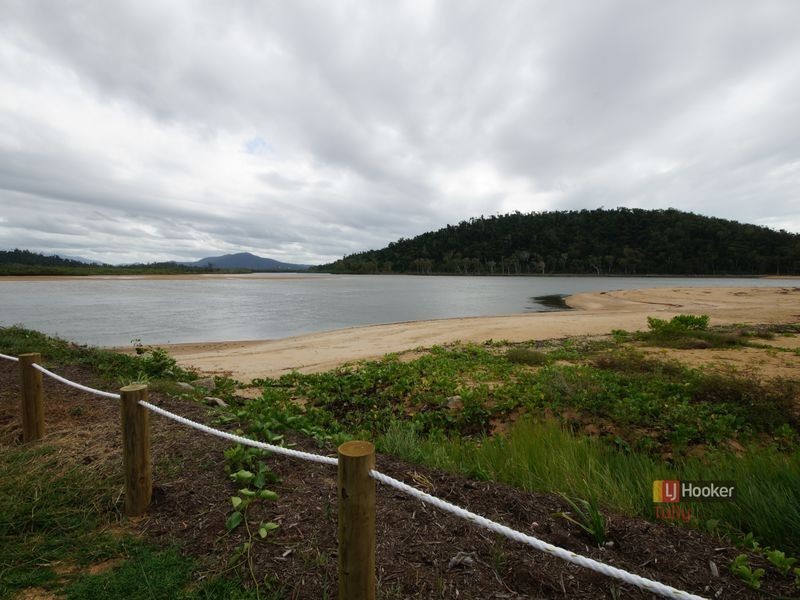 L72 Paperbark Street, Hull Heads QLD 4854