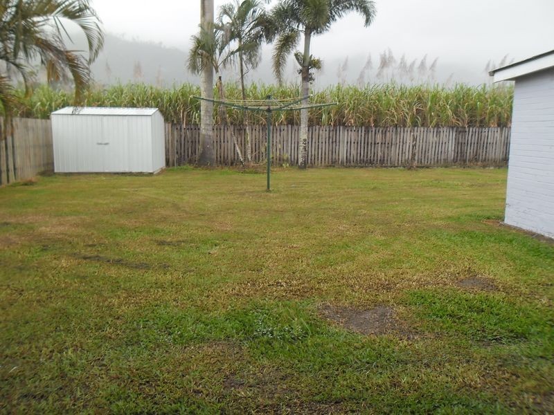 89 Murray Street, Tully QLD 4854