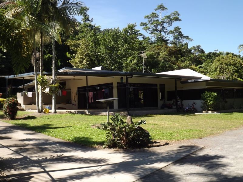Redlynch QLD 4870