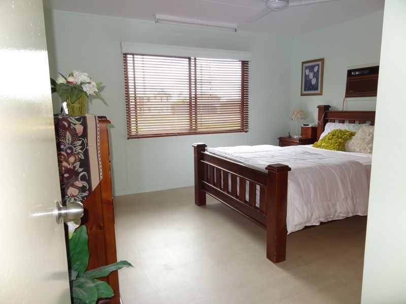 1 Millwood  Street, Tully QLD 4854