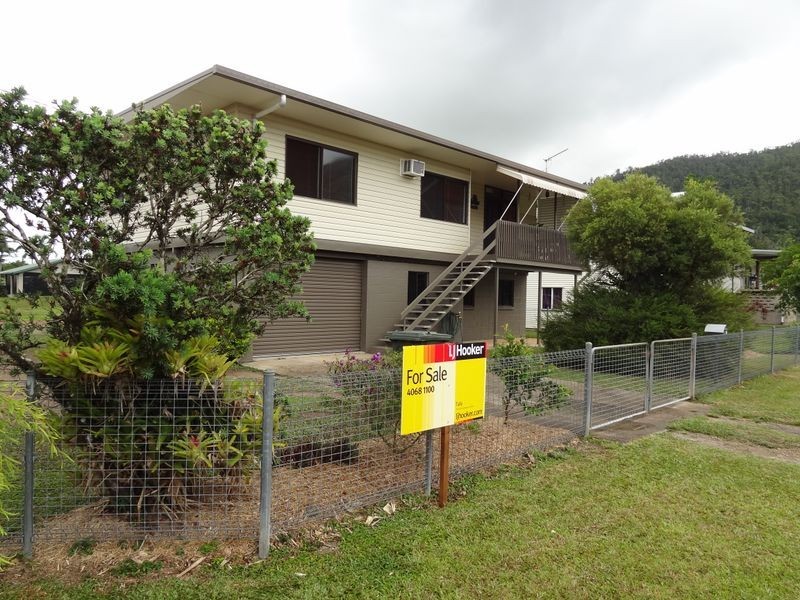 1 Millwood  Street, Tully QLD 4854