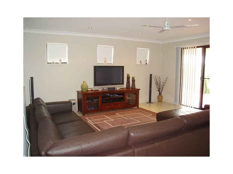 42 Castlefield Dr, Murwillumbah NSW 2484